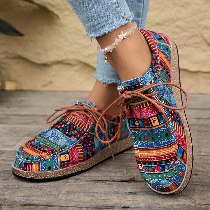 Women’s Vintage Lace-Up Sneakers