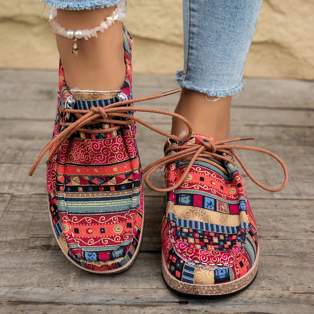 Women’s Vintage Lace-Up Sneakers